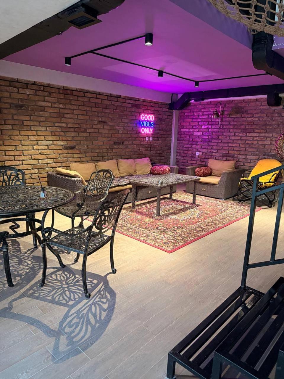 Premium Hostel Ташкент Екстериор снимка